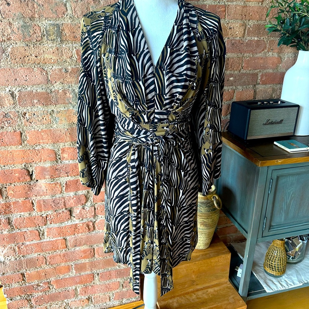 Issa collection (Kate Middleton fave) for Banana Republic dress. Sz 6.
